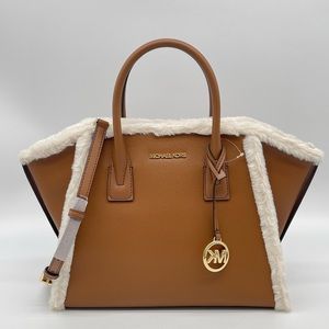 mk tote 16